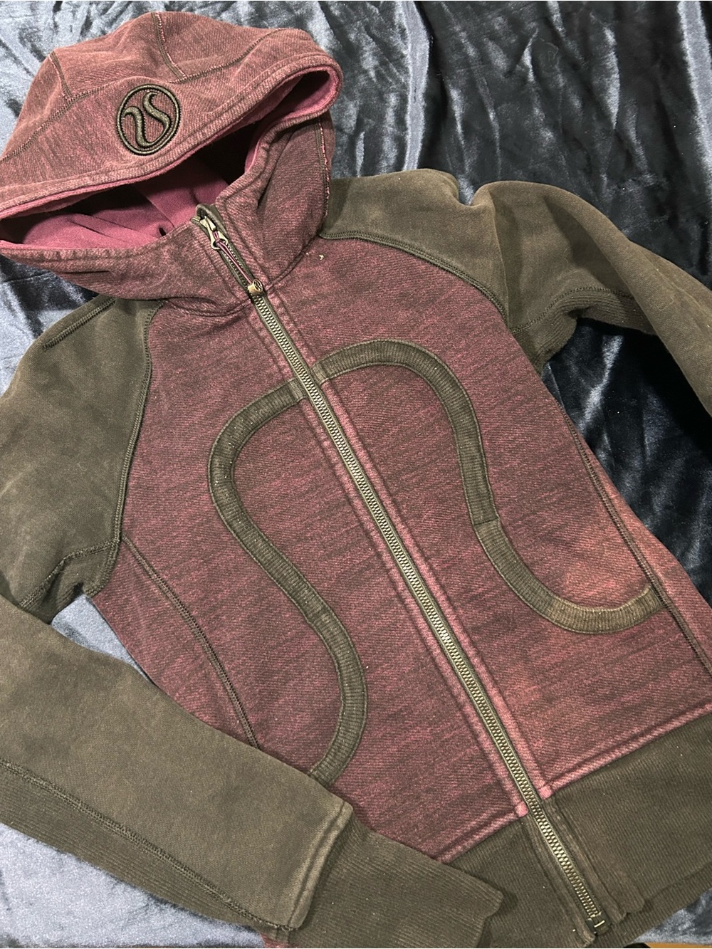 lululemon burgundy & black zip-up hoodie